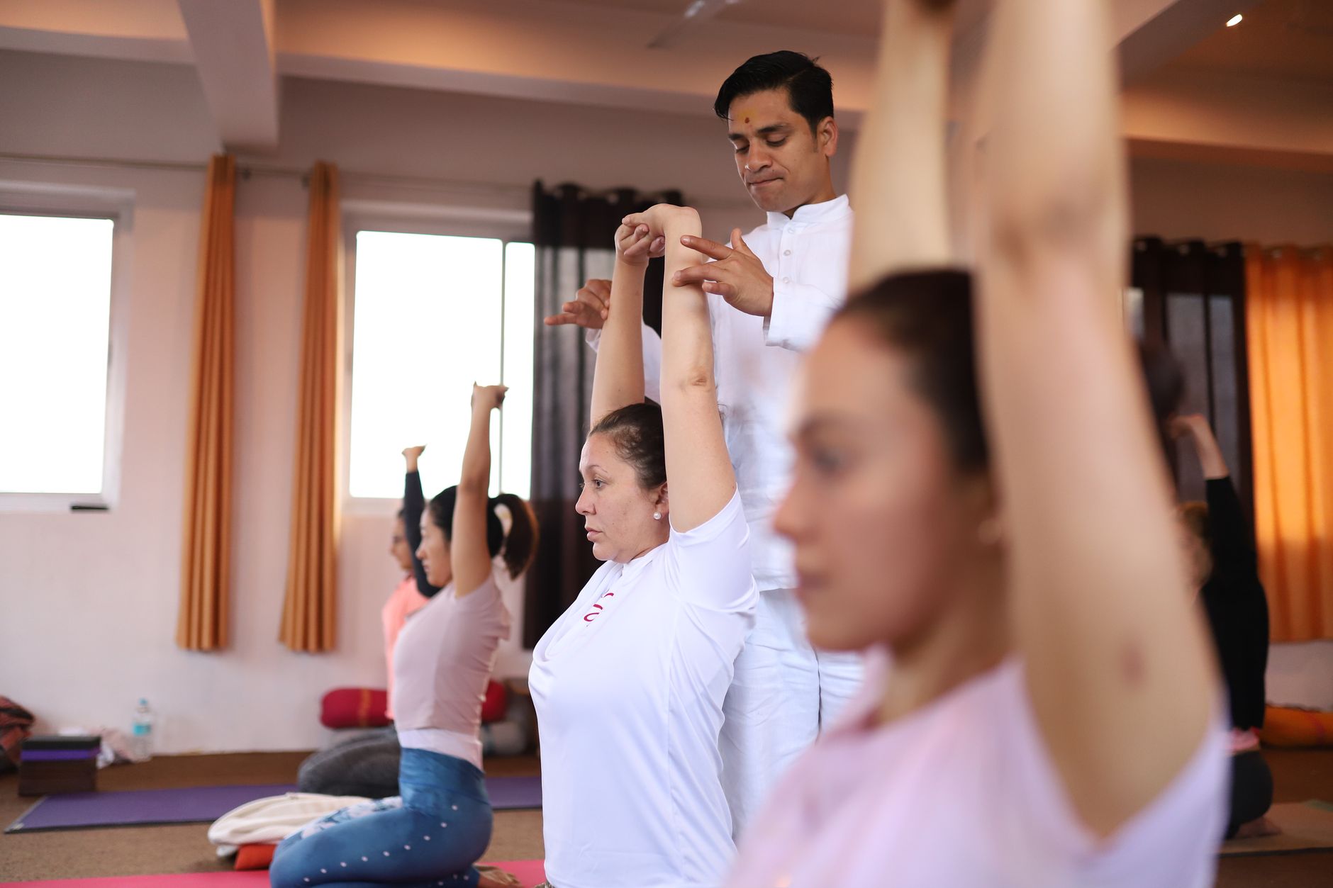 Séance de yoga et étirements matinal
